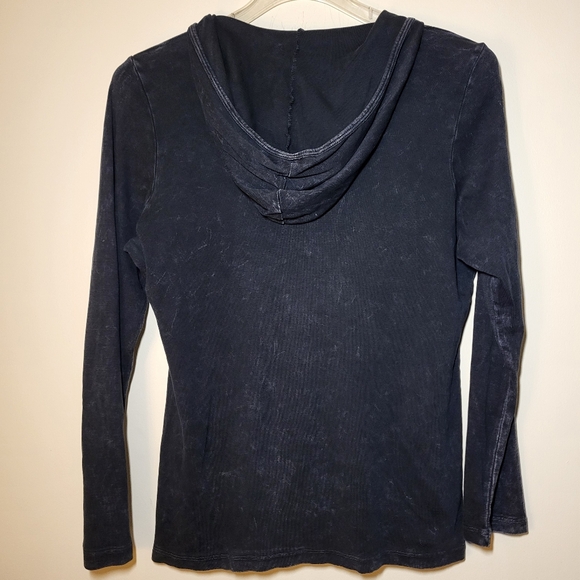 TRYST Vintage Lightweight Distressed Black Button Down Hoodie - Picture 6 of 10